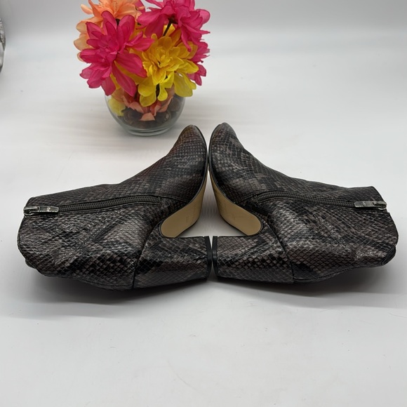 Marc Fisher Snakeskin Pointy Ankle Boots Size Size 5.5 MCA7041K - Picture 5 of 7